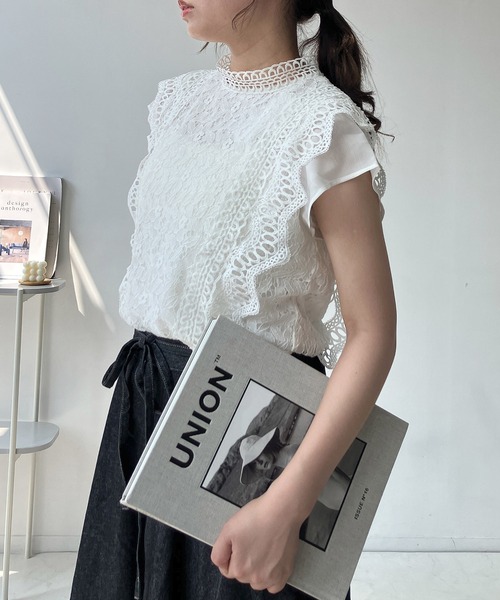 AS KNOW AS plus(アズノゥアズプラス)の「●接触冷感 フレンチスリーブ レースブラウス(シャツ/ブラウス・レディース・ブラック/ミント/オフホワイト/カーキ/チャコールグレー・FREE)」の8枚目の写真