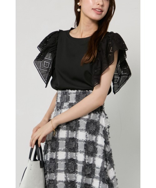 M.deux(エムドゥ)の「◆フリルレーススリーブカットソー◆(Tシャツ/カットソー・レディース・オフホワイト/ブラック・MEDIUM)」の2枚目の写真