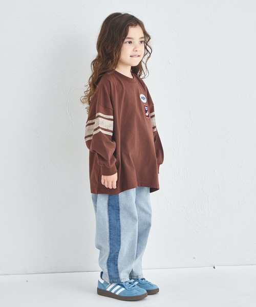 pairmanon（ペアマノン）の「【綿100%】ユニセックス ビッグシルエット 袖ライン ワッペンTシャツ（Tシャツ/カットソー・キッズ・グレー/ブラウン/ネイビー・120/130/140/150/90/100/110）」の14枚目の写真