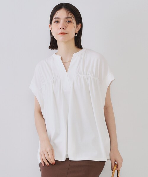 OPAQUE.CLIP(オペークドットクリップ)の「スキッパーフレアカットソー【接触冷感/洗濯機洗い可】(Tシャツ/カットソー・レディース・ブルー系その他/ブラウン系その他/ブラック/ホワイト・00)」の1枚目の写真