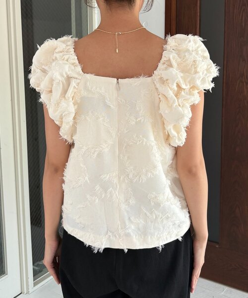 CAPRICIEUX LE'MAGE（カプリシューレマージュ）の「ジャガードパフ