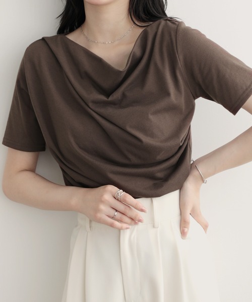 nouvellemoi（ヌーベルモイ）の「2wayショルダードレープTシャツ（Tシャツ/カットソー・レディース・ブラウン/ブラック/オフホワイト/ブルー・M）」の3枚目の写真