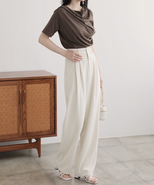 nouvellemoi（ヌーベルモイ）の「2wayショルダードレープTシャツ（Tシャツ/カットソー・レディース・ブラウン/ブラック/オフホワイト/ブルー・M）」の18枚目の写真