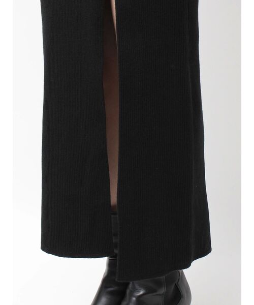 EMODA（エモダ）の「チョーカーギャザーフィットニットワンピース（ワンピース・レディース・グレー/ブラウン/ブラック・FREE）」の7枚目の写真