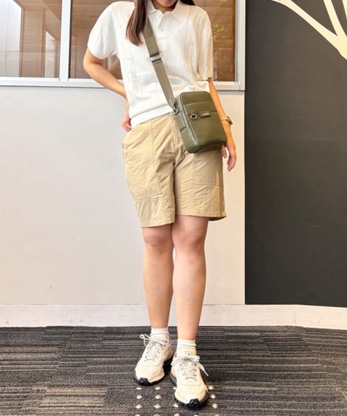 LACOSTE（ラコステ）の「撥水・防風・軽量ファブリック ワークナイロンショーツ / ハーフパンツ（その他パンツ・メンズ・ベージュ/オリーブ・5/3/4/2）」の22枚目の写真