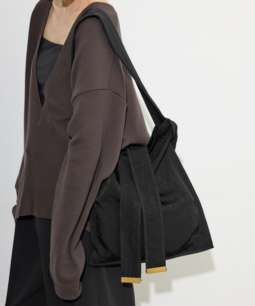 ITTI（イッチ）の「《追加3》ITTI/イッチ SLOBE別注 TOTE M（トートバッグ・レディース・ブラック/ブラウン・FREE）」の10枚目の写真