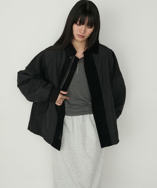 forksy.（フォルクシー）の「【forksy.】異素材切り替えキルティングショートコート（ミリタリージャケット・レディース・カーキ/ブラック/ブラウン・FREE）」の8枚目の写真