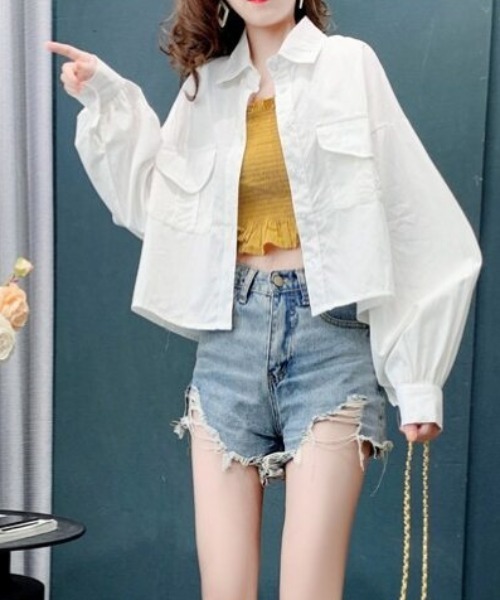 cammie(キャミー)の「クロップド丈ワイドスリーブシャツトップス(シャツ/ブラウス・レディース・イエロー/イエロー×グリーン/オフホワイト・M/L)」の1枚目の写真