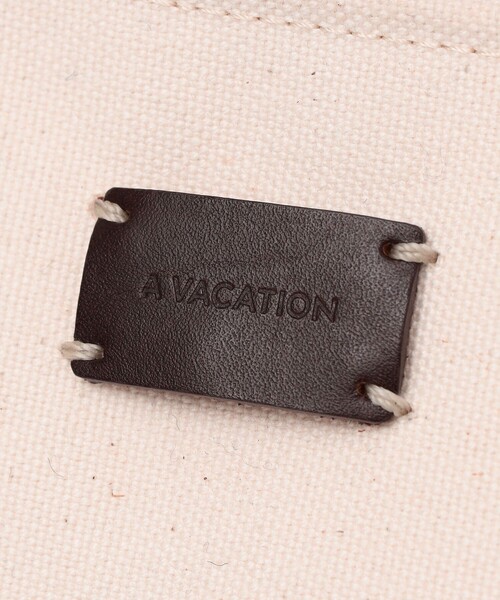 SHIPS別注】A VACATION:BREAD M（ショルダーバッグ）｜A VACATION