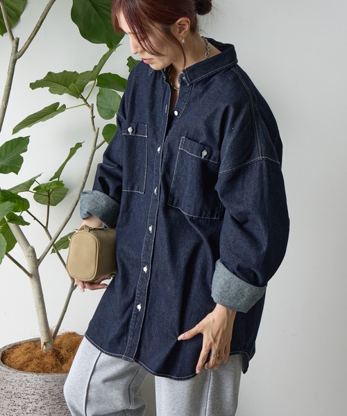 COLONY 2139（コロニートゥーワンスリーナイン）の「8ozデニムシャツ（シャツ/ブラウス・レディース・ダークブルー/ネイビー・FREE）」の6枚目の写真