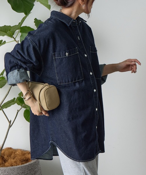 COLONY 2139（コロニートゥーワンスリーナイン）の「8ozデニムシャツ（シャツ/ブラウス・レディース・ダークブルー/ネイビー・FREE）」の4枚目の写真