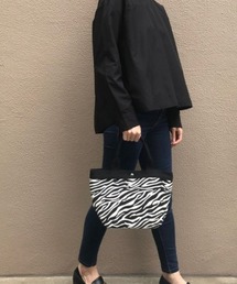 【人気商品新色追加】人気のトートバッグにNEWカラー オンでもオフでも使えるから嬉しい