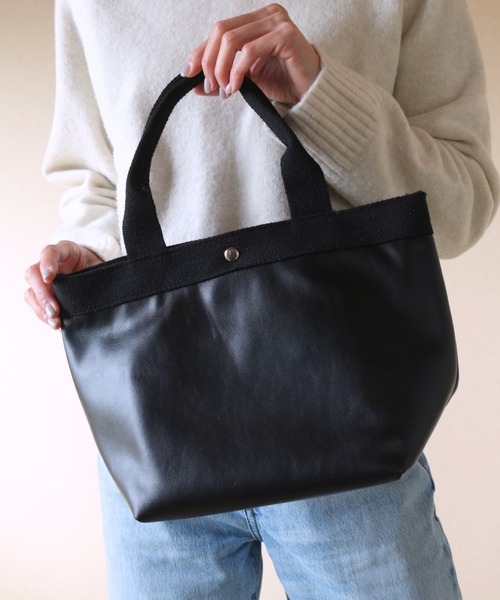 Tomieco(トミエコ)の「【人気商品新色追加】人気のトートバッグにNEWカラー オンでもオフでも使えるから嬉しい(トートバッグ・レディース・ホワイト/ブラック/グレー/シルバー/ベージュ系その他/レオパード/ゼブラ・FREE)」の10枚目の写真