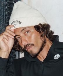 seventy seven（セブンティセブン）の「mko13168-embroidery knit cap(77arch) ニットキャップ(7725W320)（ニットキャップ/ビーニー）」