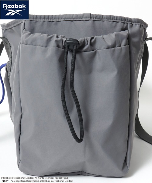 Reebok(リーボック)の「Reebok/リーボック ロゴ ワンポイント刺繍 2Way ナイロン ドローコード ショルダーバッグ/トートバッグ/大容量/レディース メンズ(ショルダーバッグ・レディース・チャコールグレー/ブラック/ベージュ・FREE)」の18枚目の写真