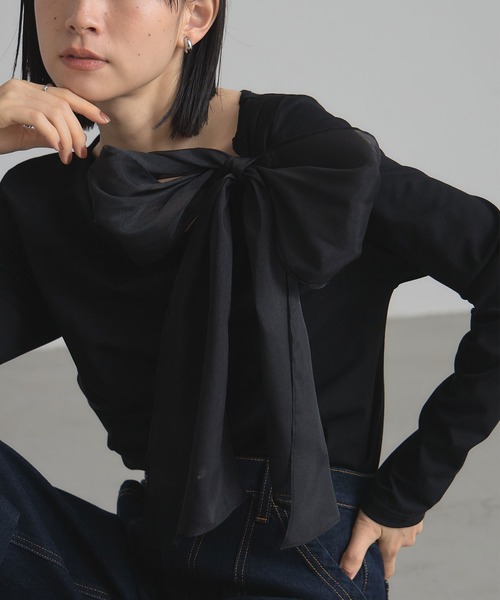 &. NOSTALGIA(アンドドットノスタルジア)の「ビッグリボンドレープTシャツ(Tシャツ/カットソー・レディース・グレー/ブラック/オフホワイト・M)」の6枚目の写真