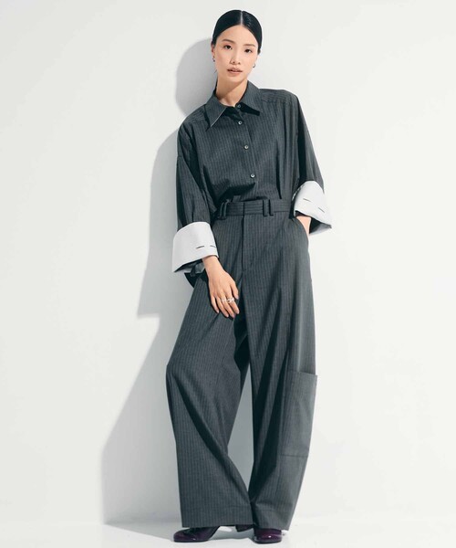 STUDIOUS（ステュディオス）の「【STUDIOUS/ステュディオス】Soft Barrel Leg Cargo Trousers/ソフトバレルレッグカーゴパンツ/スラックス/美脚パンツ/通勤パンツ/トレンドパンツ（スラックス・レディース・ライトグレー/ダークグレー/ストライプ/ブラウン/ブラック・1/2）」の8枚目の写真