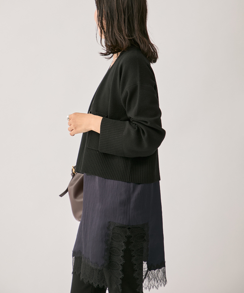 VERMEIL par iena（ヴェルメイユパーイエナ）の「wool knit Vneck カーディガン（カーディガン/ボレロ・レディース・ブラック/グレー・FREE）」の6枚目の写真