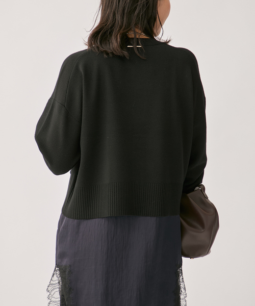 VERMEIL par iena（ヴェルメイユパーイエナ）の「wool knit Vneck カーディガン（カーディガン/ボレロ・レディース・ブラック/グレー・FREE）」の7枚目の写真