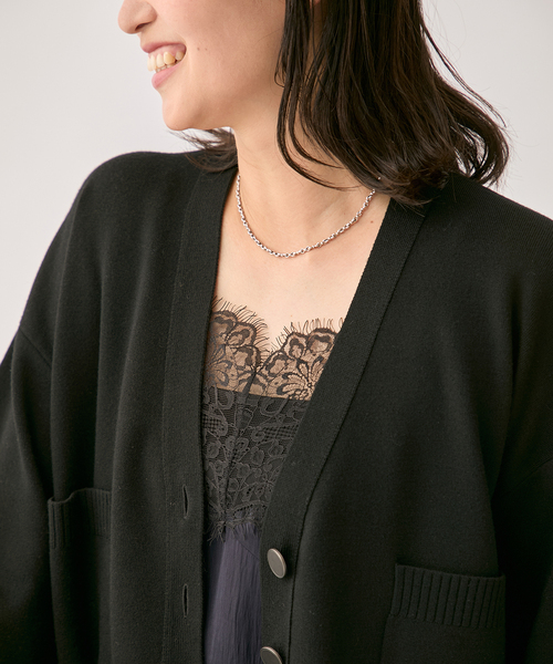 VERMEIL par iena（ヴェルメイユパーイエナ）の「wool knit Vneck カーディガン（カーディガン/ボレロ・レディース・ブラック/グレー・FREE）」の8枚目の写真