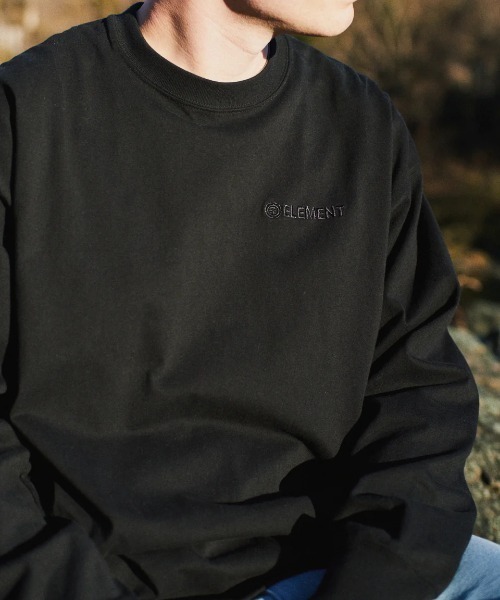 ELEMENT(エレメント)の「ELEMENT メンズ LOGO LS ロンT 【2025年秋冬モデル】/エレメントツリーロゴバックプリントビックシルエット長袖ロンT(Tシャツ/カットソー・メンズ・ブラック/ホワイト・X-LARGE/LARGE/MEDIUM)」の13枚目の写真