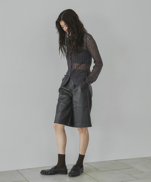 feepur(フェピュール)の「フェイクレザーバミューダパンツ(その他パンツ・レディース・ブラック・MEDIUM)」の7枚目の写真