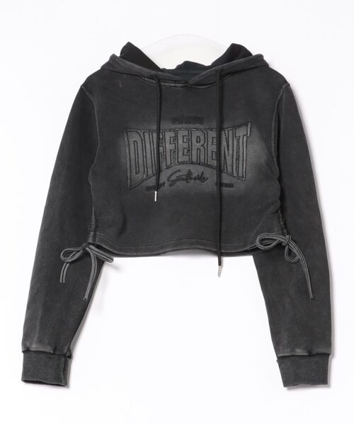 DIAVEL(ディアベル)の「【5色展開】韓国風Y2Kクロップドパーカー/両側ドローストリング&ウォッシュ加工(パーカー・レディース・ブラック/ダークグレー/ホワイト系その他2/ピンク/グレー系その他3・M)」の16枚目の写真