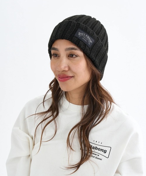 BILLABONG（ビラボン）の「BILLABONG レディース LOW GG BEANIE ビーニー 【2025年秋冬モデル】 @autumn /ビラボンロゴタグワンポイントローゲージニット帽・ビーニー（ニットキャップ/ビーニー・レディース・グレー/バーガンディー/ネイビー/オフホワイト/ブラック・FREE）」の3枚目の写真