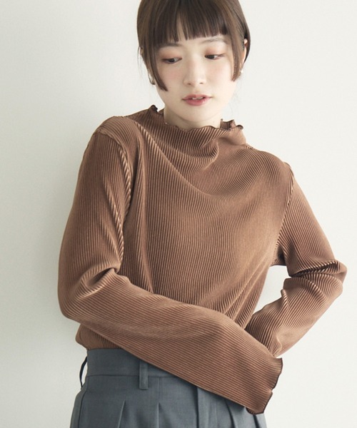 RETRO GIRL（レトロガール）の「【WEB限定】シャイニープリーツPO（シャツ/ブラウス・レディース・ブラウン/ライトグレー/ブラック/ナチュラル・FREE）」の3枚目の写真