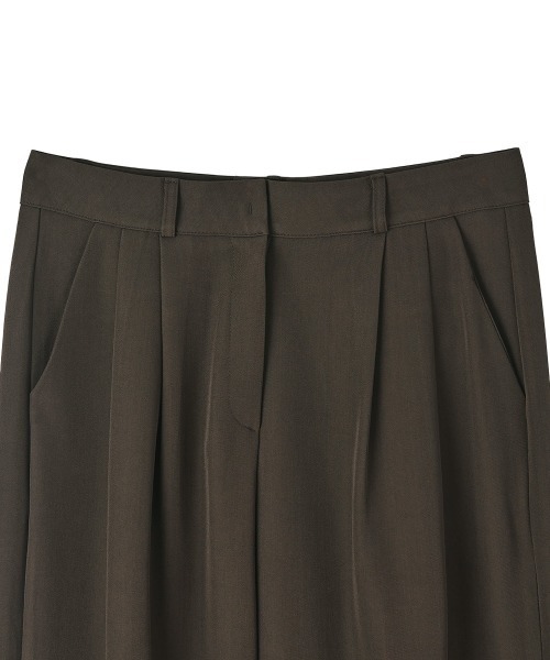 marjour（マージュール）の「NUANCE BROWN WIDE TUCKPANTS（その他パンツ・レディース・ブラウン・M）」の7枚目の写真