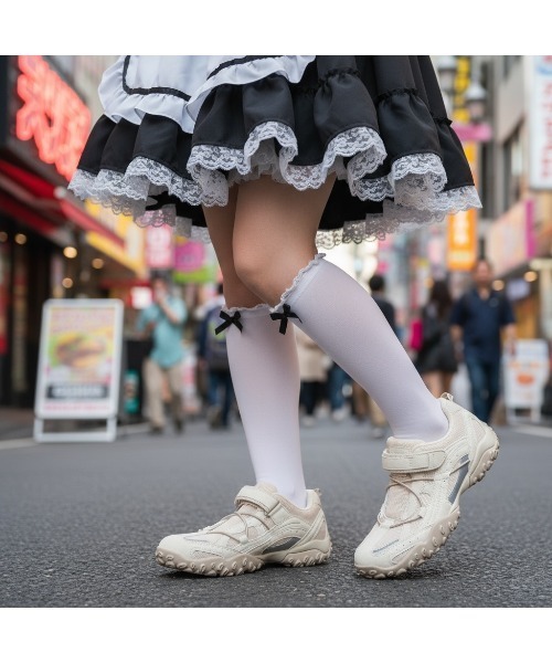 FILA(フィラ)の「FILA ECHAPPE VC v2 LX(スニーカー・レディース・ベージュ・23.5cm/24.0cm/24.5cm/25.0cm/25.5cm/26.0cm/23.0cm)」の1枚目の写真