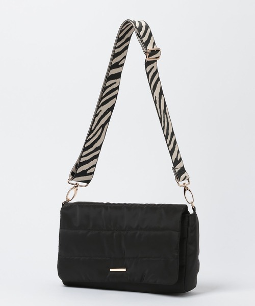 Elura（エルーラ）の「キルティング撥水ショルダー/601061（ショルダーバッグ・レディース・ブラウン/ベージュ系その他/ブラック・FREE）」の8枚目の写真