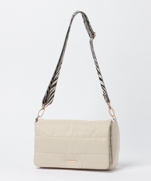 Elura（エルーラ）の「キルティング撥水ショルダー/601061（ショルダーバッグ・レディース・ブラウン/ベージュ系その他/ブラック・FREE）」の9枚目の写真