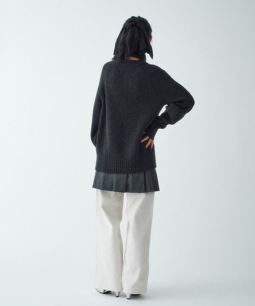 CODE A（コードエー）の「dual form zip knit（カーディガン/ボレロ・レディース・オフホワイト/ダークグレー・00）」の6枚目の写真