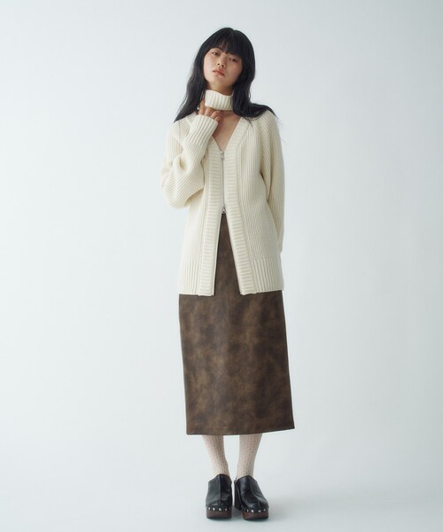 CODE A（コードエー）の「dual form zip knit（カーディガン/ボレロ・レディース・オフホワイト/ダークグレー・00）」の10枚目の写真