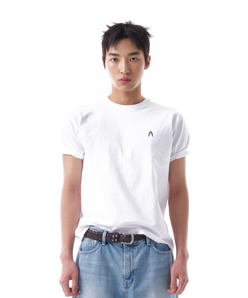 AAKAM（アーカム）の「Fitted Half Top (White)（Tシャツ/カットソー・レディース・その他・1/2）」の2枚目の写真