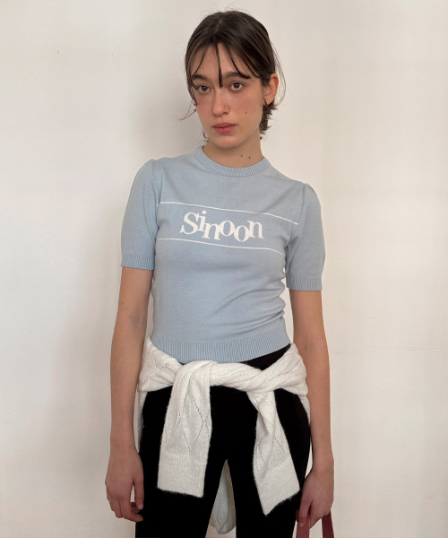 SINOON(シヌーン)の「Sinoon Logo Half Knit (Sky Blue)(ニット/セーター・レディース・スカイブルー・FREE)」の3枚目の写真
