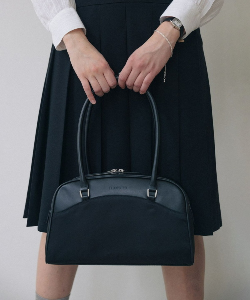 TTUDEMENT（トュードメント）の「NYLON BOWLING BAG BLACK（トートバッグ・レディース・その他・FREE）」の2枚目の写真