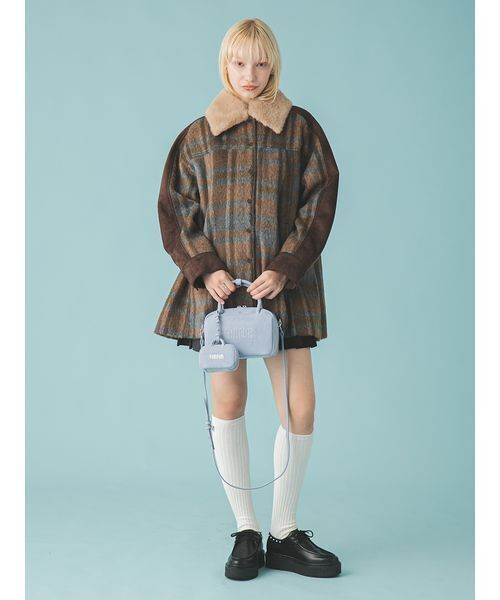 FURFUR（ファーファー）の「【限定カラー】バリエーションスクエアボストンバッグ（ボストンバッグ・レディース・ブラック/ピンク/ブラウン/ホワイト/サックスブルー/ライトベージュ・F）」の16枚目の写真