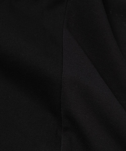 COMME des GARCONS HOMME(コム デ ギャルソン・オム)の「KNIT-DOCKING COTTON T-SHIRTS(Tシャツ/カットソー・メンズ・ブラック/ブラウン・XL/L/M/S)」の6枚目の写真