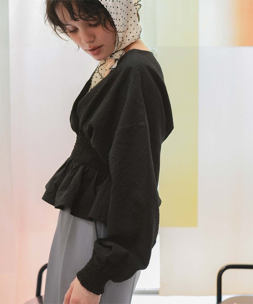 titivate(ティティベイト)の「カシュクールペプラムショートトップス(Tシャツ/カットソー・レディース・ブラック/ライトブルー/オフホワイト/ダークブラウン・L/M)」の18枚目の写真
