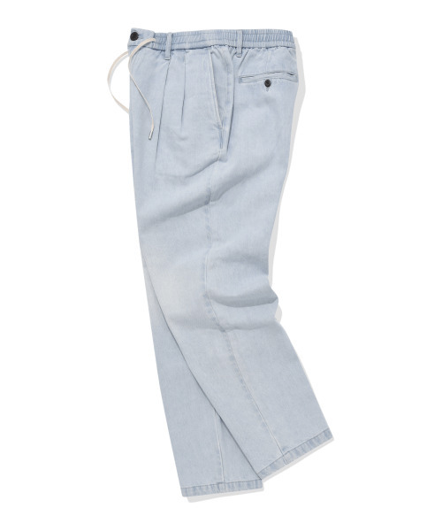 COVERNAT（カバーナット）の「テーパードデニムパンツライトブルー（デニムパンツ・レディース・その他・LARGE/MEDIUM/SMALL/X-LARGE/X-SMALL）」の3枚目の写真