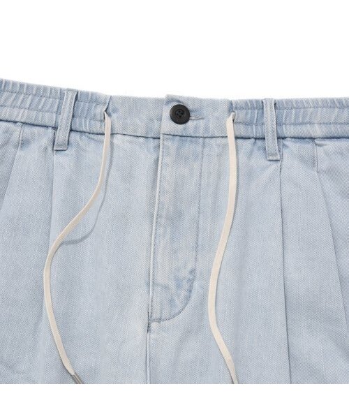 COVERNAT（カバーナット）の「テーパードデニムパンツライトブルー（デニムパンツ・レディース・その他・LARGE/MEDIUM/SMALL/X-LARGE/X-SMALL）」の4枚目の写真