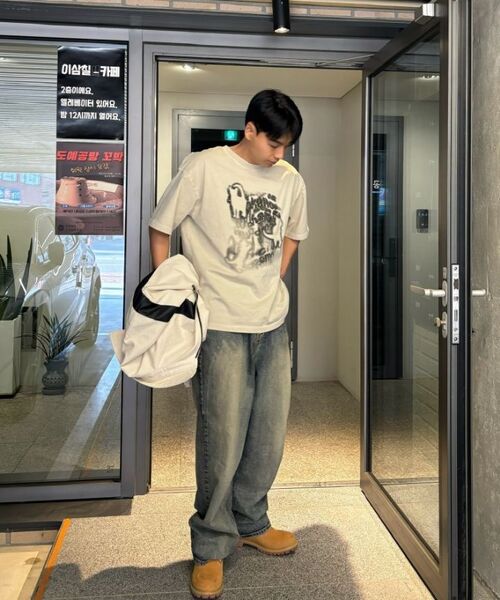 MOZMOZ(モズモズ)の「レタリングキャット オーバーサイズ ピグメント 半袖Tシャツ ベージュ(Tシャツ/カットソー・レディース・その他・M/XXL)」の7枚目の写真