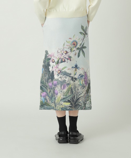 ZUCCa(ズッカ)の「WILD FLOWER JERSEY / スカート / P(スカート・レディース・マルチ/ライトグレー・M size)」の4枚目の写真