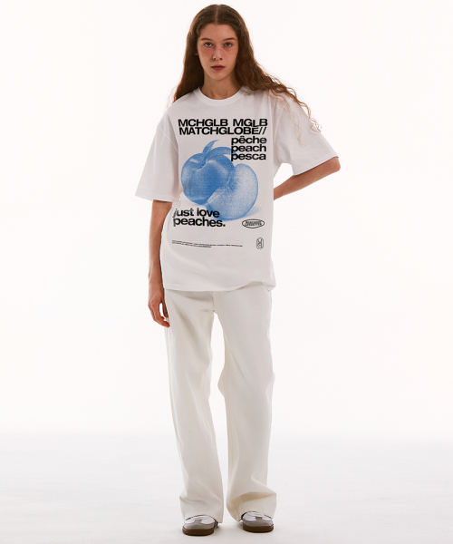 MATCHGLOBE（マッチグローブ）の「ピーチスオーバーサイズTシャツ（ホワイト）（Tシャツ/カットソー・レディース・その他・FREE）」の2枚目の写真