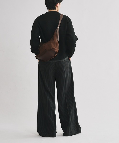 SELLE GLANT（セレグランテ）の「SUEDE LIKE DESIGN SHOULDER BAG / スエードライクデザインショルダーバッグ（ショルダーバッグ・メンズ・ダークブラウン/ベージュ/ネイビー/ブラック・FREE）」の5枚目の写真