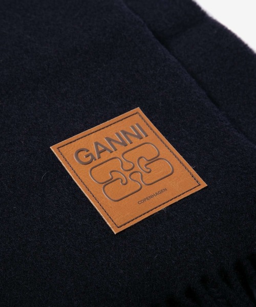 GANNI（ガニー）の「GANNI Double Face Wool Solid Scarf ガニー ダブルフェイス ソリッド  スカーフ（ストール/ショール・レディース・グレー系1/ネイビー・FREE）」の5枚目の写真