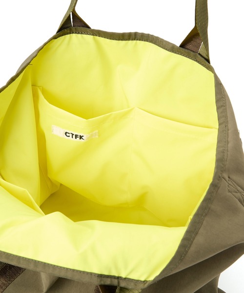 CONTROL FREAK（コントロールフリーク）の「CONTROL FREAK / CTFK（コントロールフリーク）ミリタリーチャームトート（トートバッグ・レディース・ブラック/カーキ・FREE）」の10枚目の写真