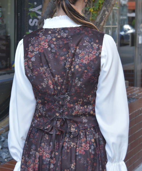 axes femme(アクシーズファム)の「フローラルプリントベスト(ベスト・レディース・パープル/ブラウン・FREE)」の5枚目の写真